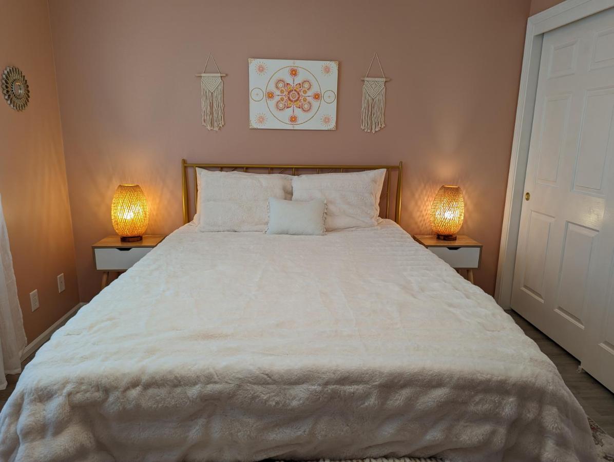 Contemporary 2-Bedroom Close To Downtown, Dining Юджийн Екстериор снимка